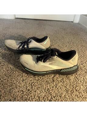 Brooks Men's Multi and Cream Trainer